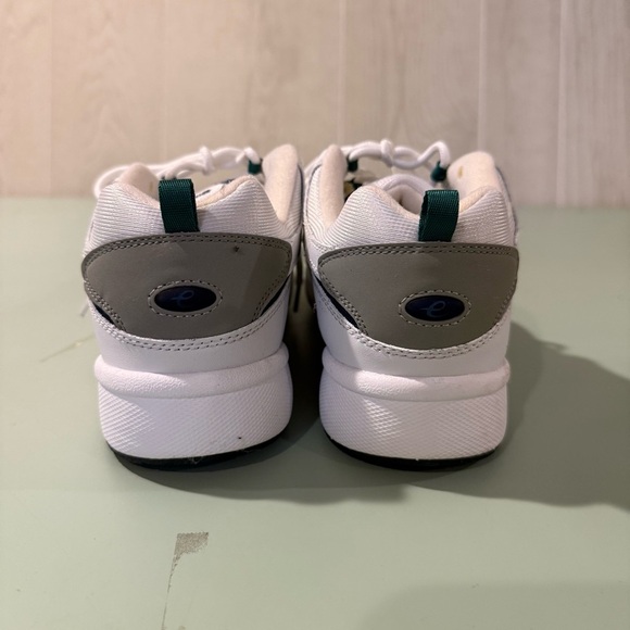 Easy Spirit Romy Walk Run Sneakers White Leather 8.5 Wide - Picture 6 of 9